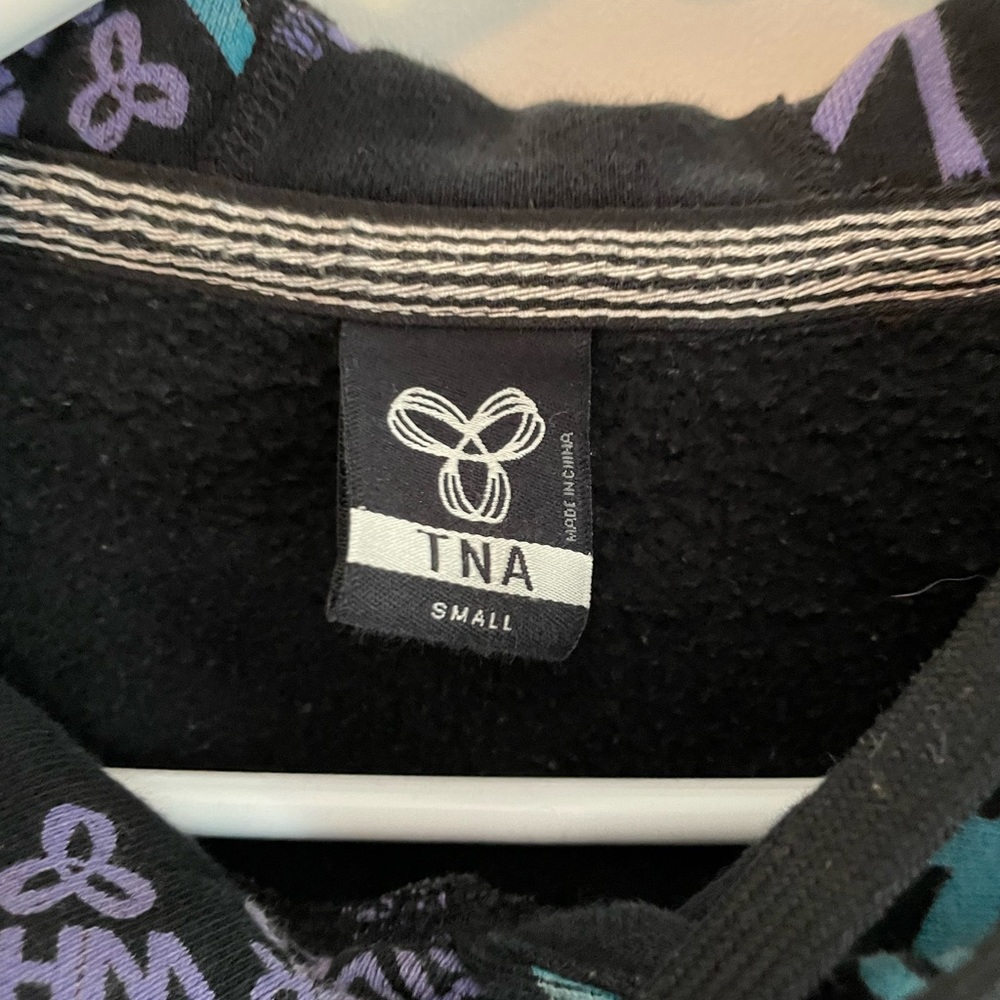 Lot of 5 TNA small hoodies - Picture 13 of 15